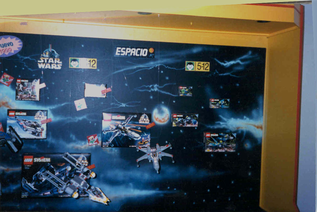 legoshowroom1.jpg