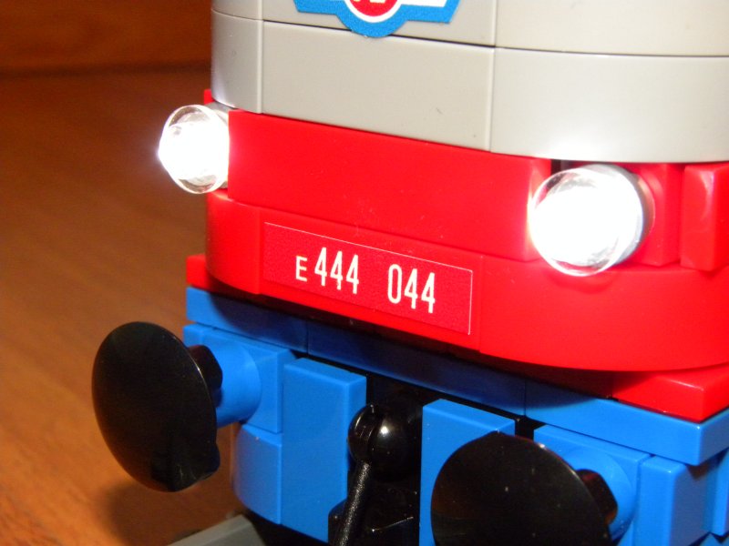 e444-021.jpg