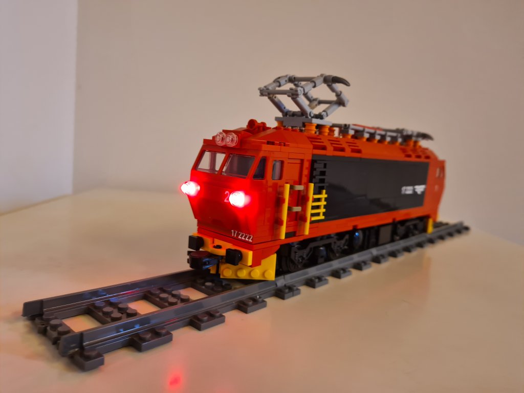 el17-003.jpg
