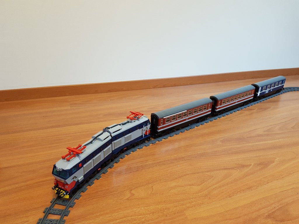 uic-ten-006.jpg