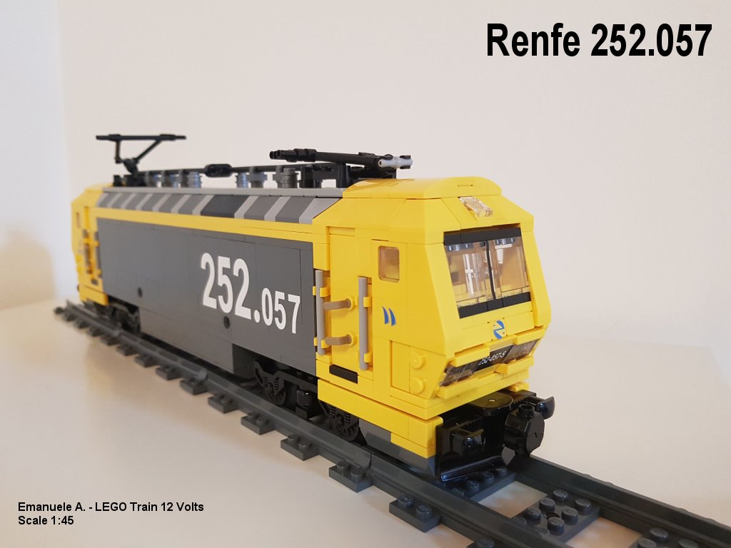 renfe252-001.jpg