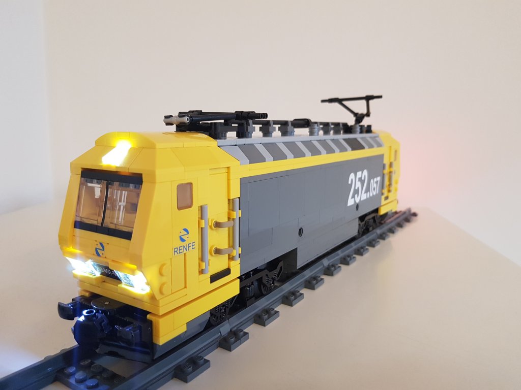 renfe252-009.jpg