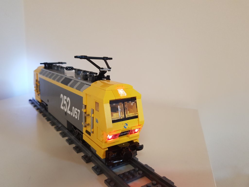 renfe252-010.jpg