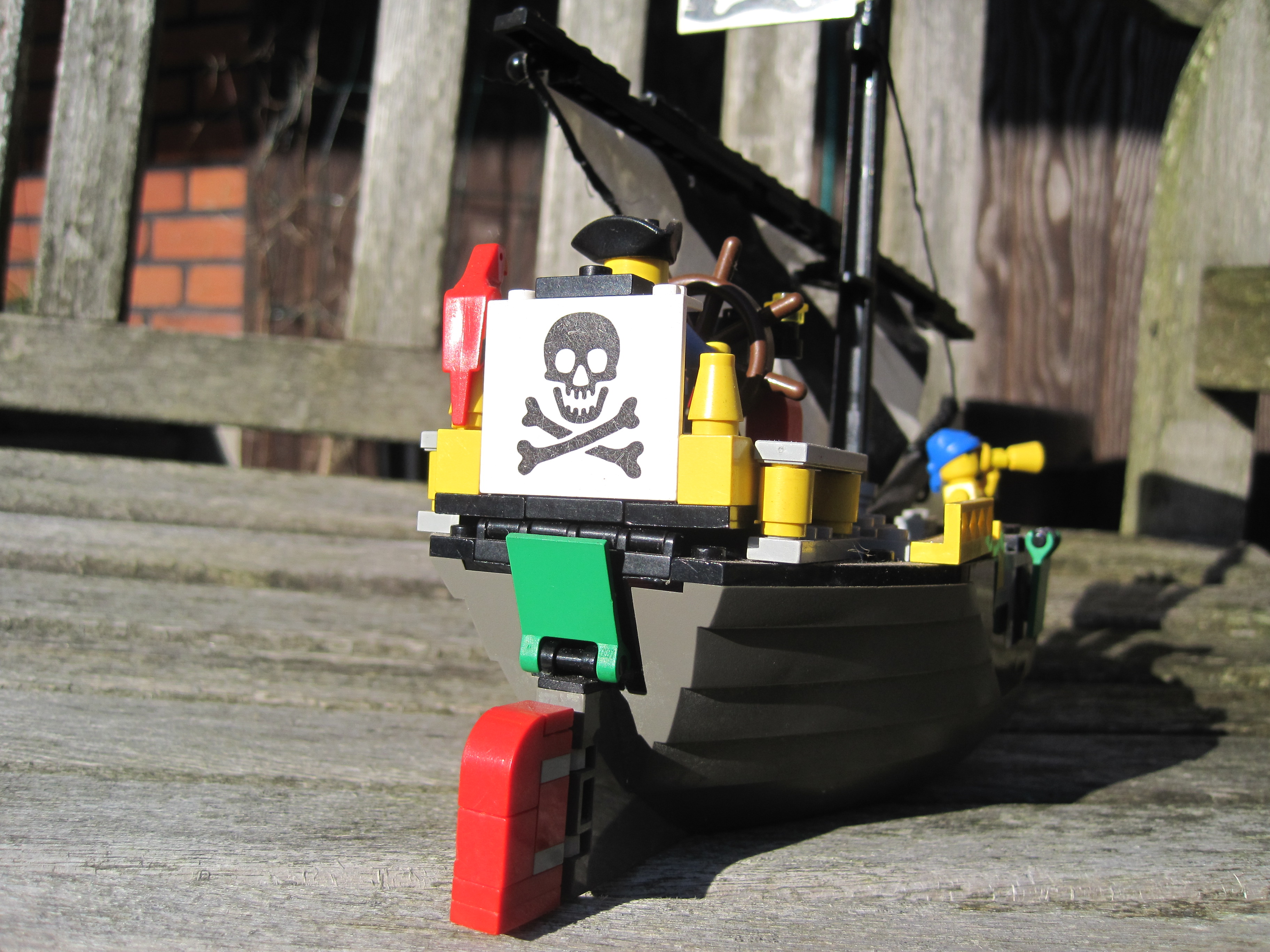 little_pirate_ship-5.jpg