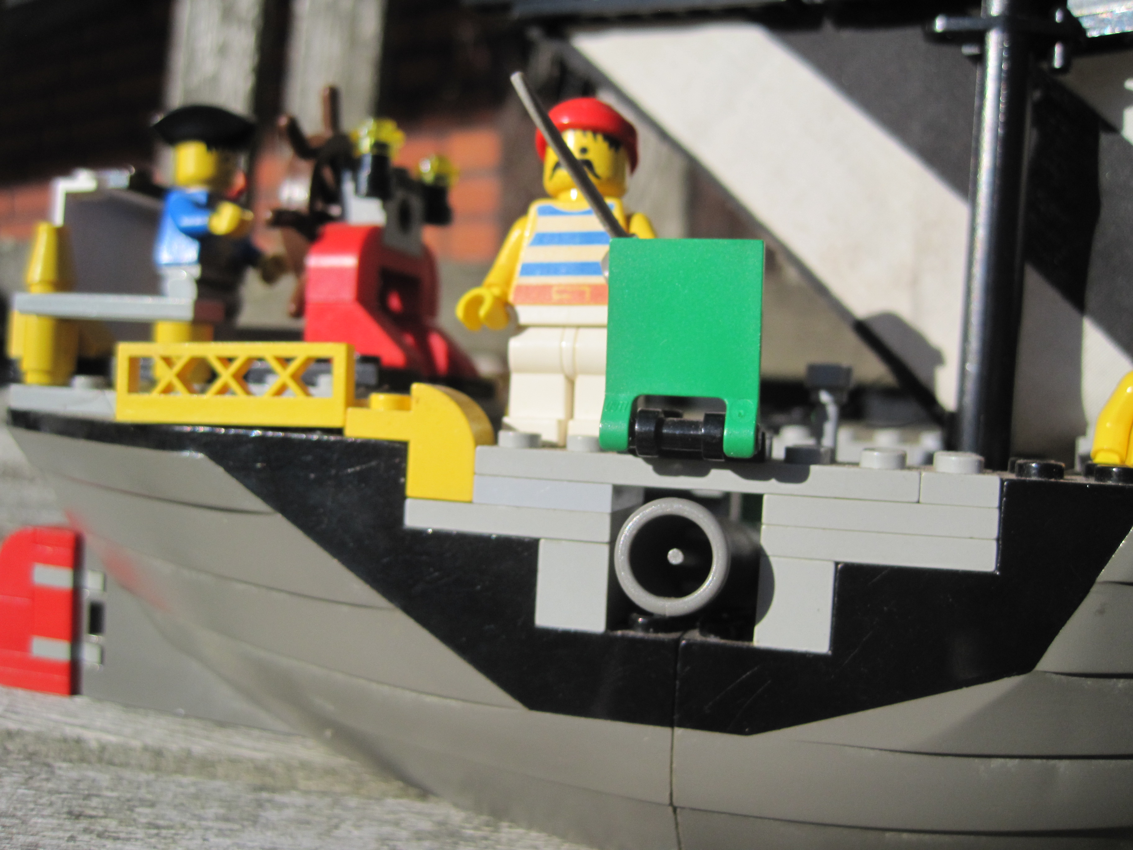little_pirate_ship-7.jpg