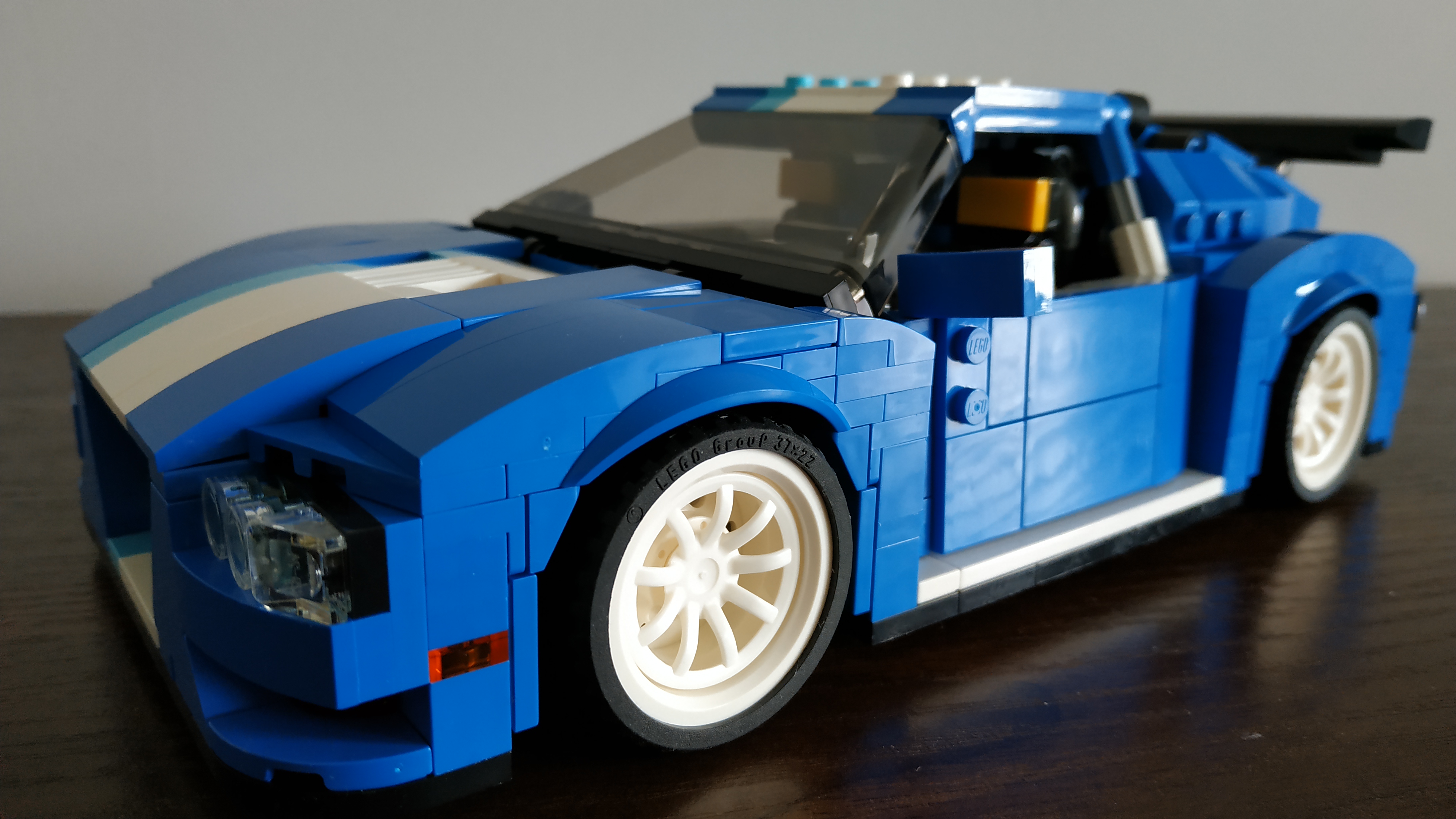 31070_03.jpg