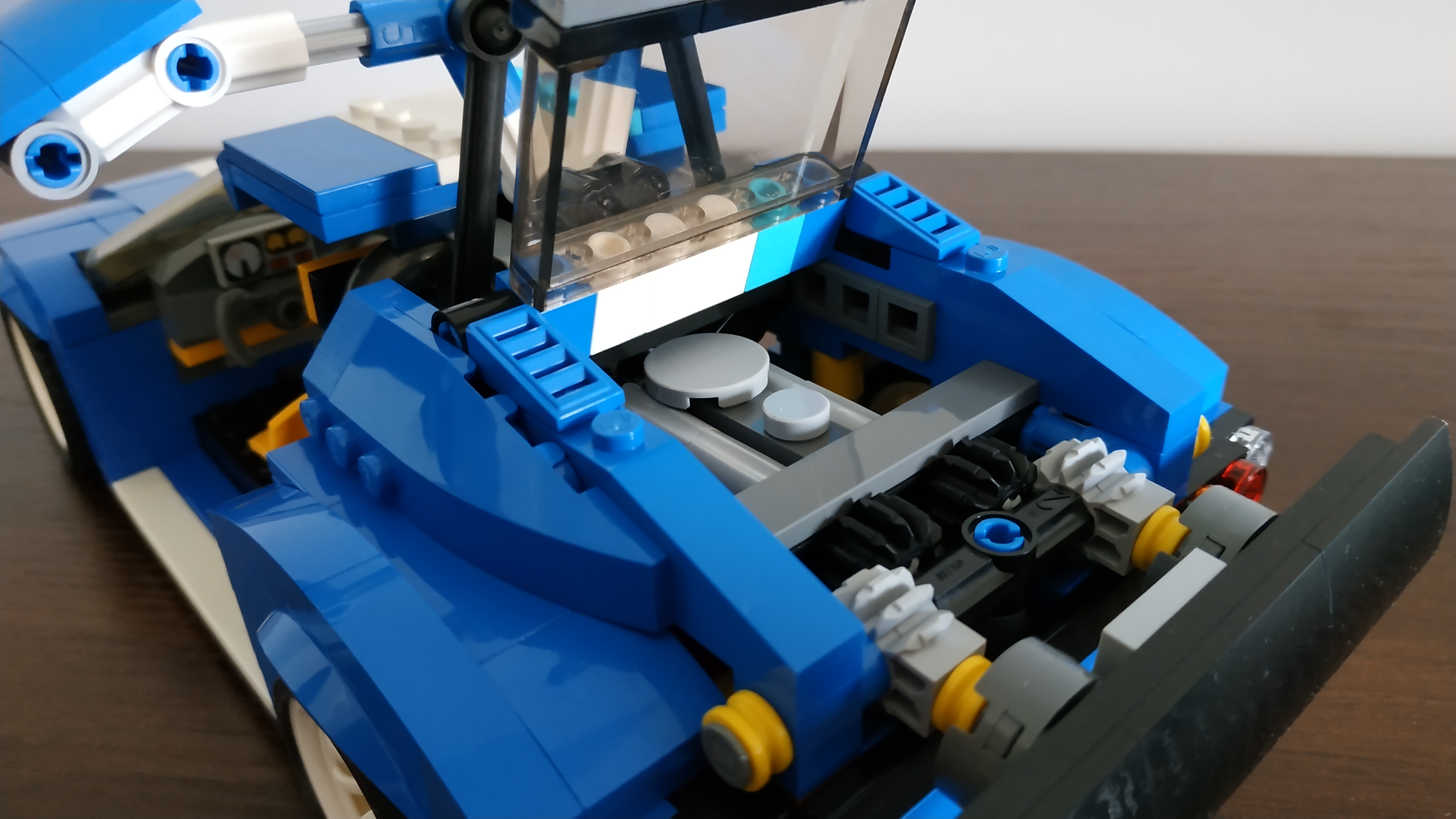 31070_06.jpg
