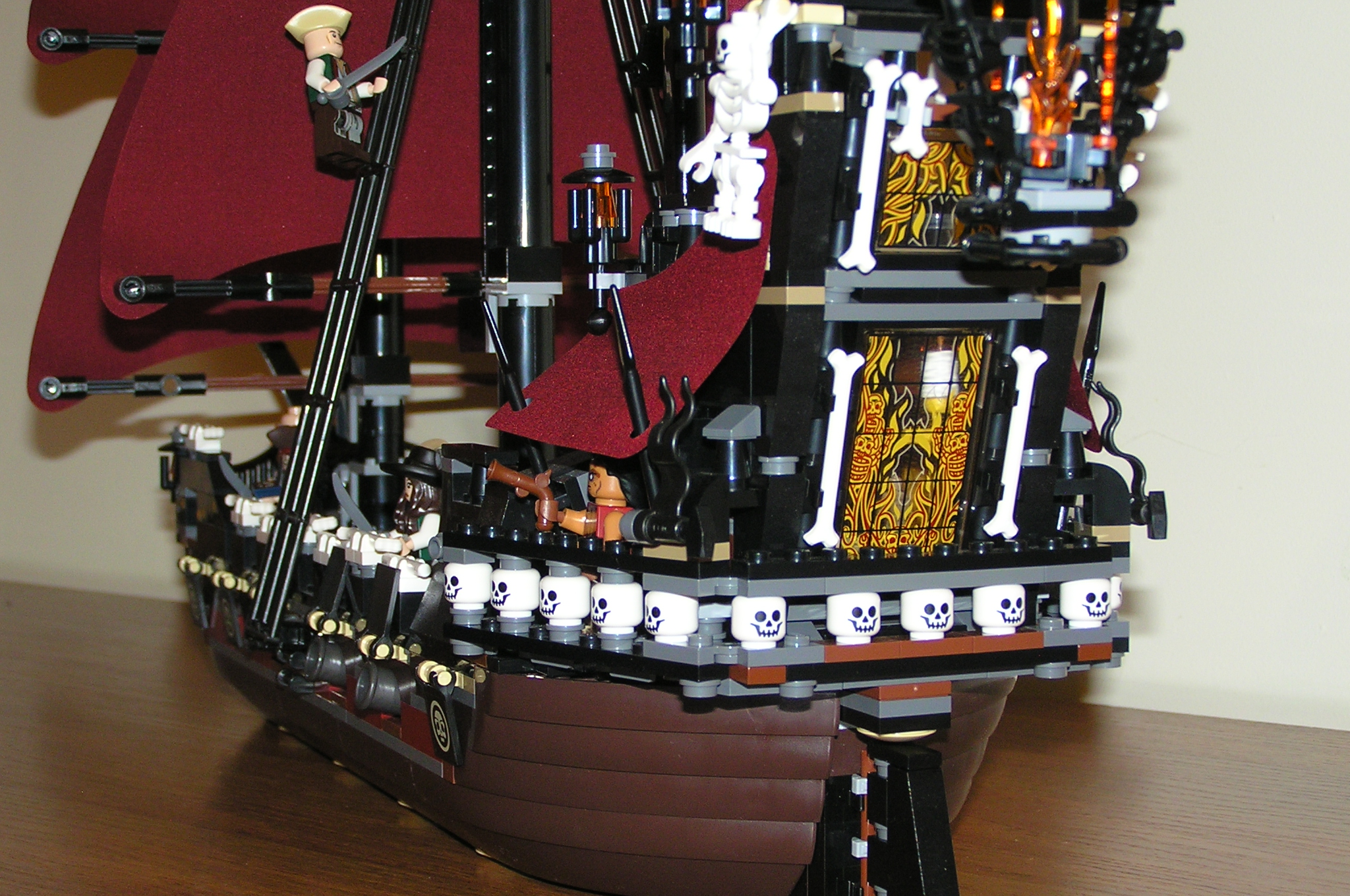 4195_zoom_7.jpg