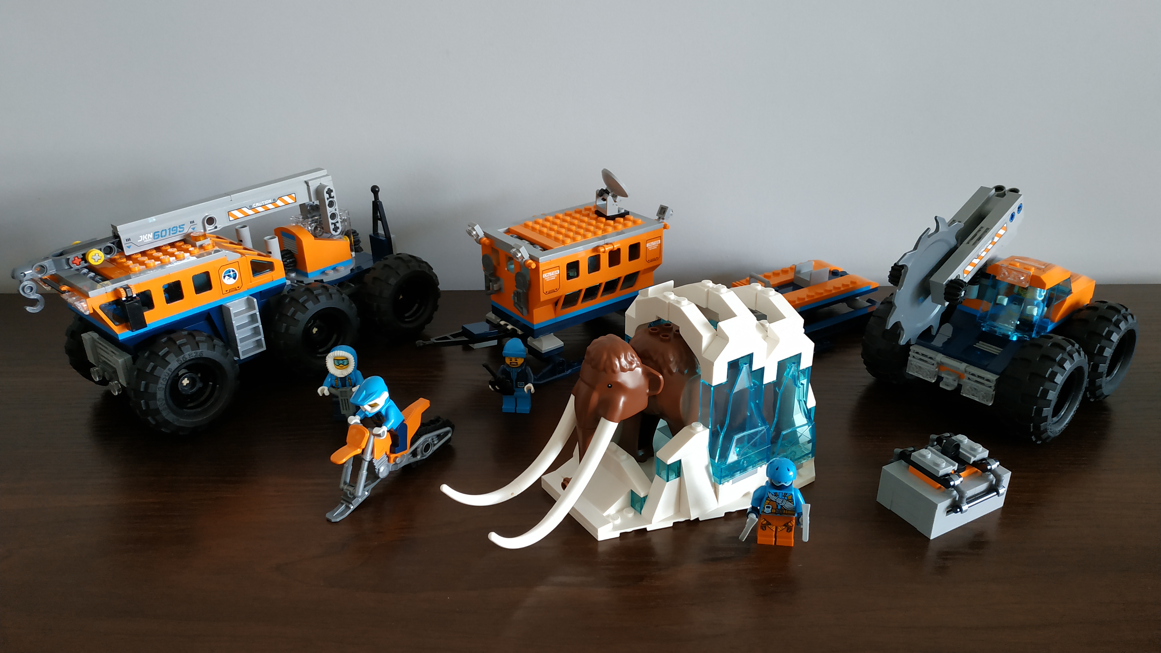 60195_01.jpg