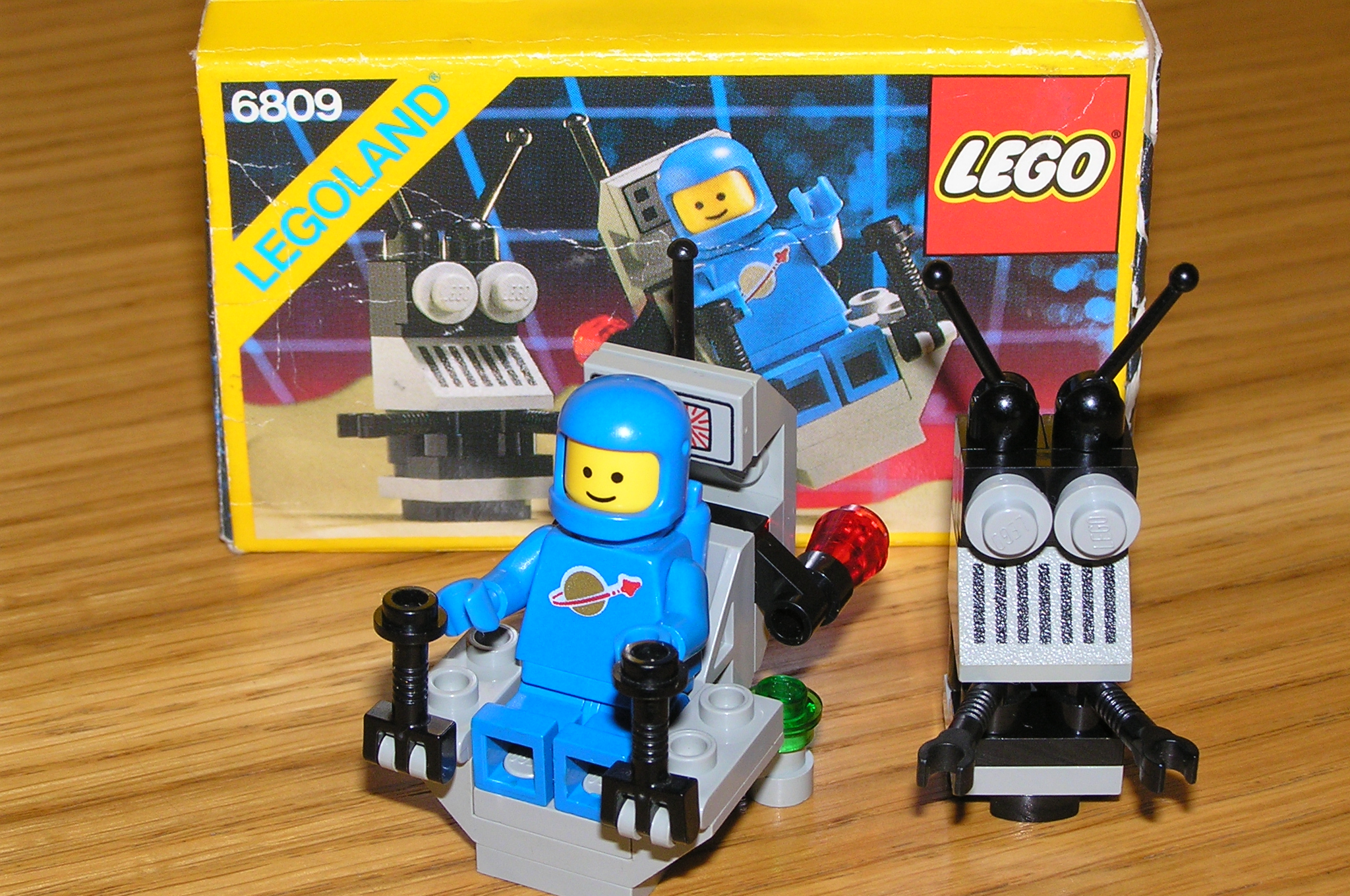 6809_box.jpg