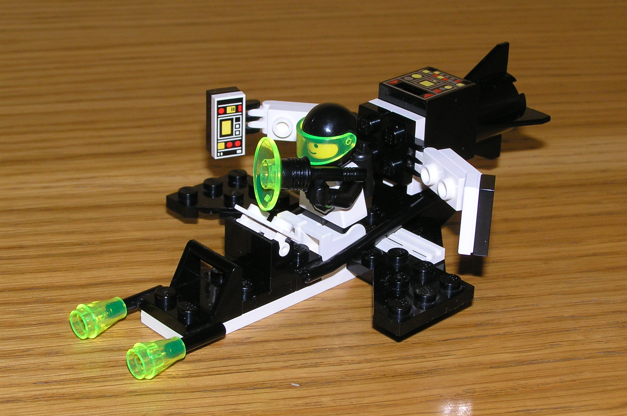 6832_alt_1.jpg