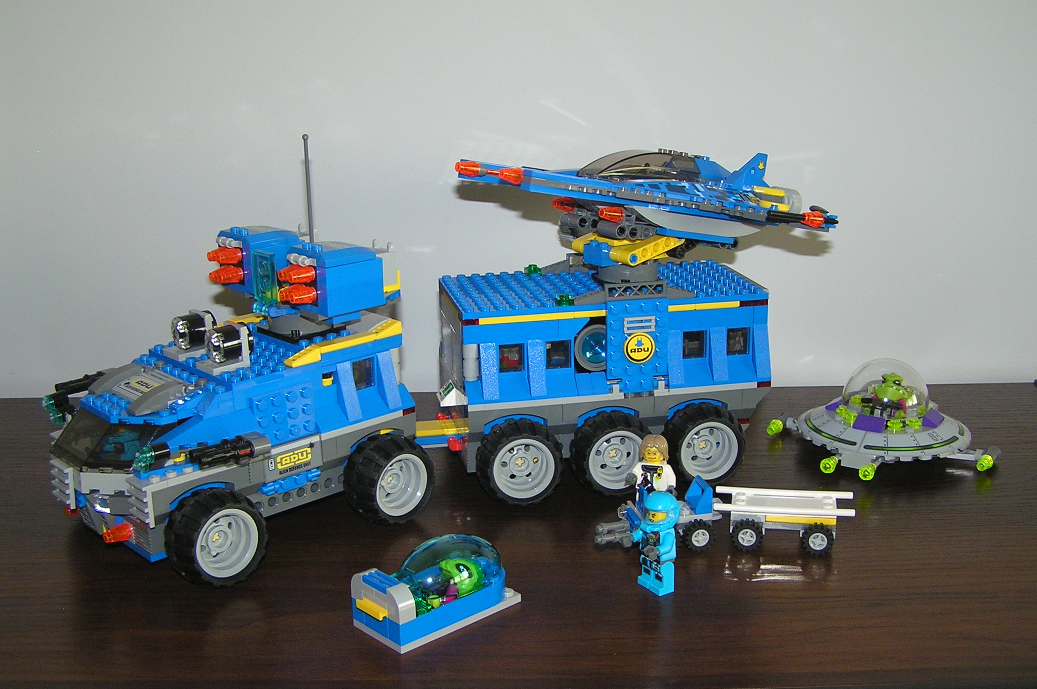 7066_03.jpg