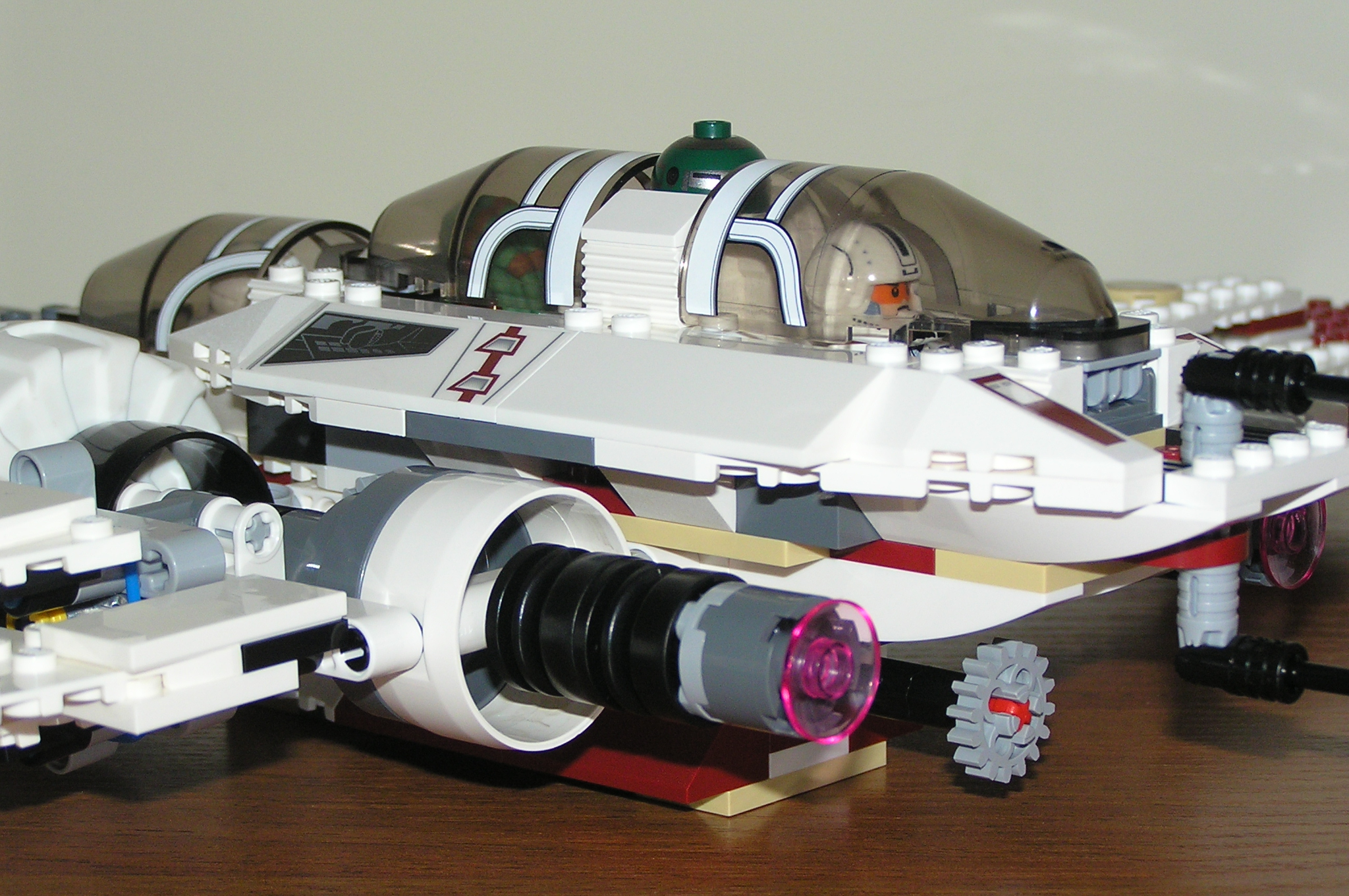 8088_zoom_5.jpg