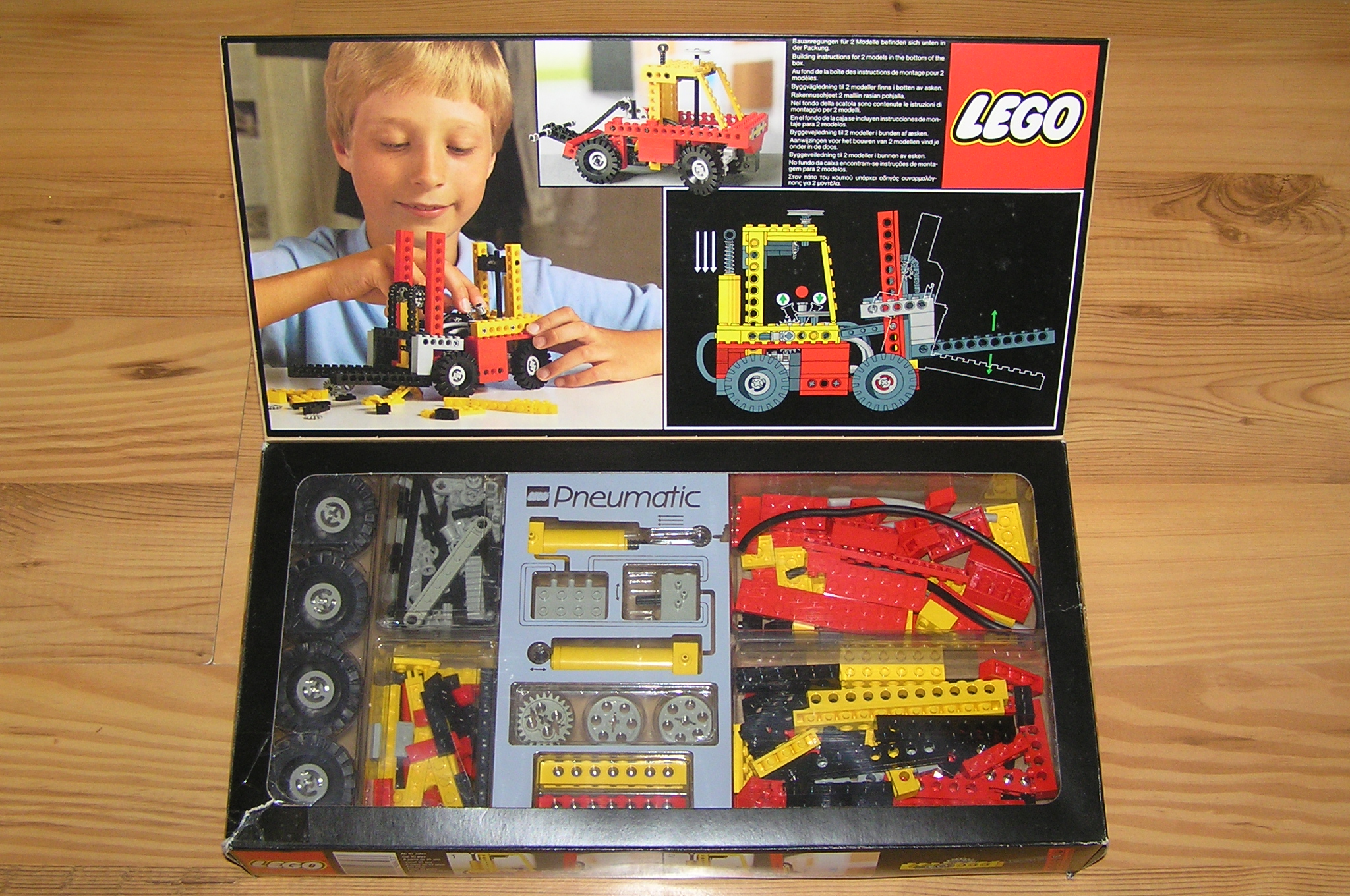 8843_box_4.jpg