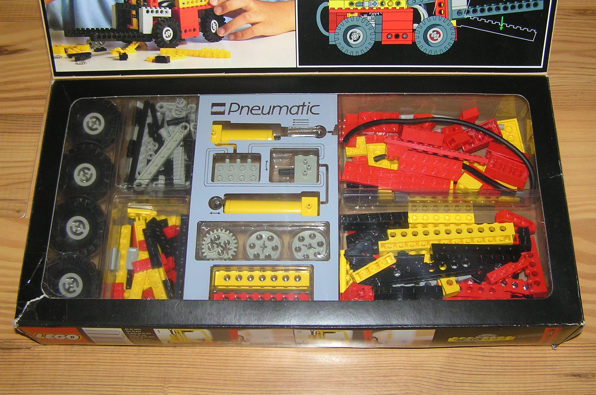 8843_box_5.jpg