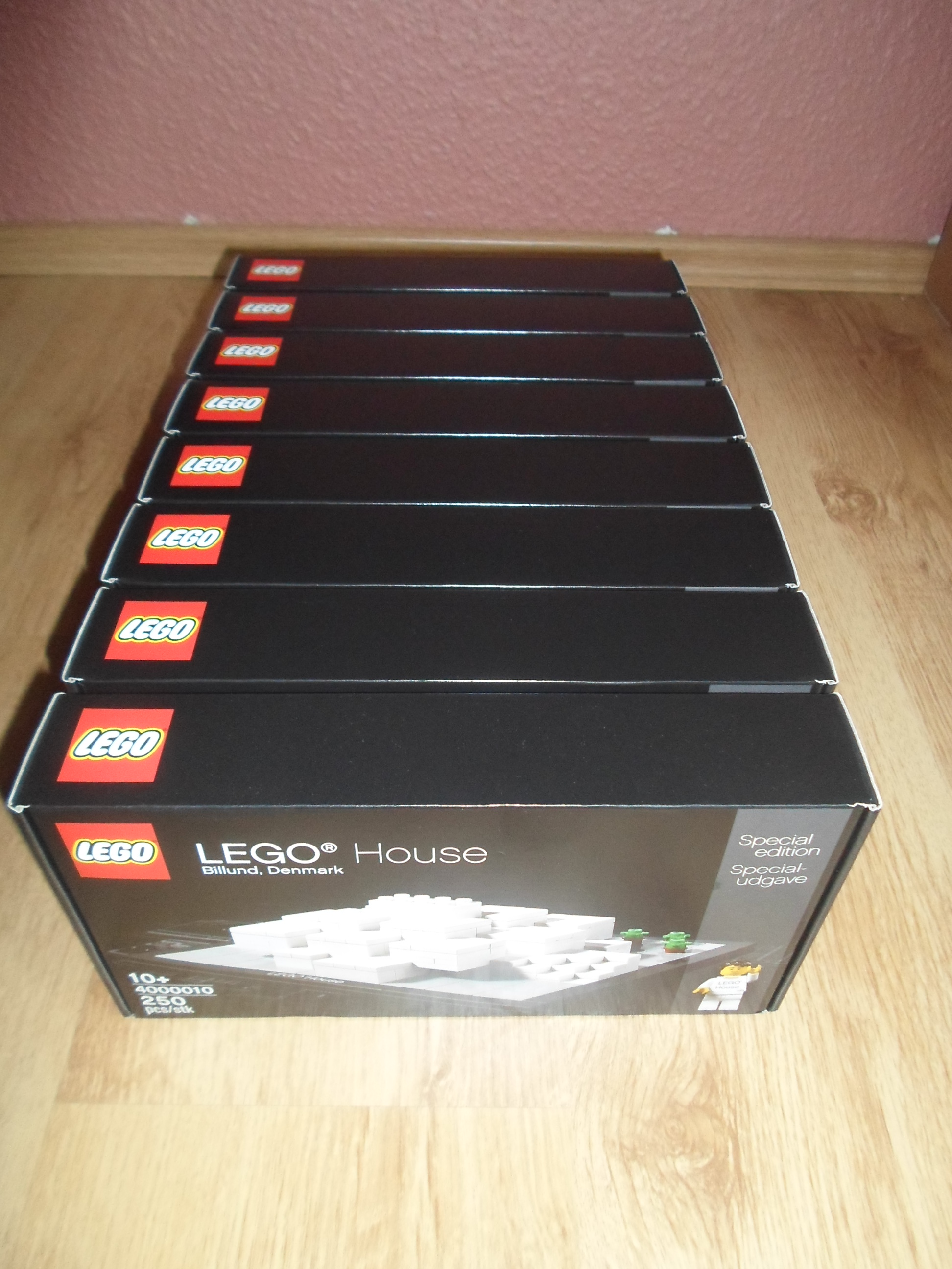 4000010_lego_house_4.jpg