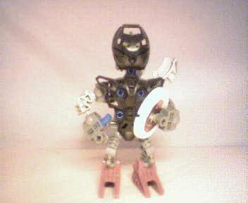 b_matoran_front_disk_in_hand.jpg