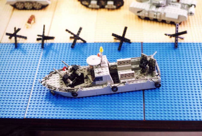attack-boat02sf.jpg