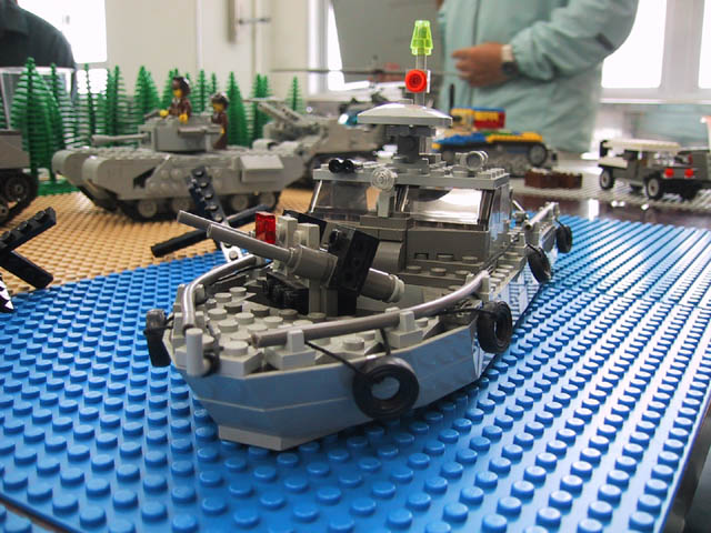 attack-boattz.jpg
