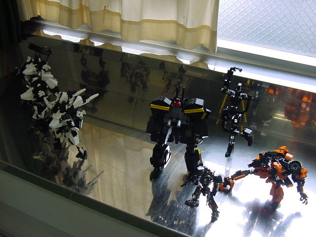 robo01.jpg