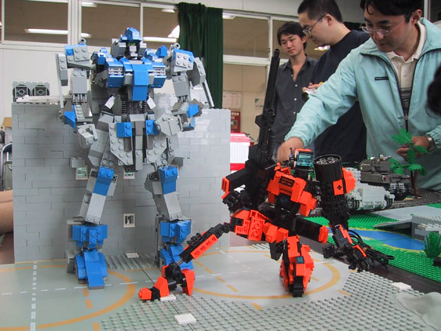 robo01tz.jpg