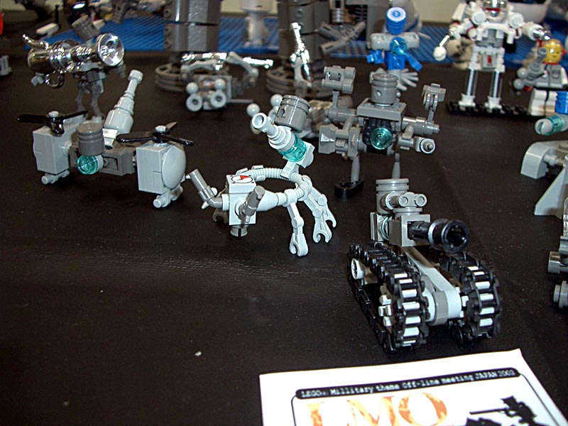 earl-minirobos.jpg