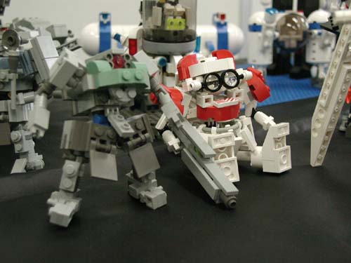 fujisawa-robo01miz.jpg