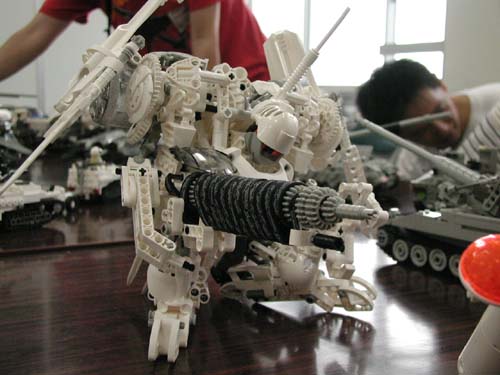 unknown-robo04.jpg