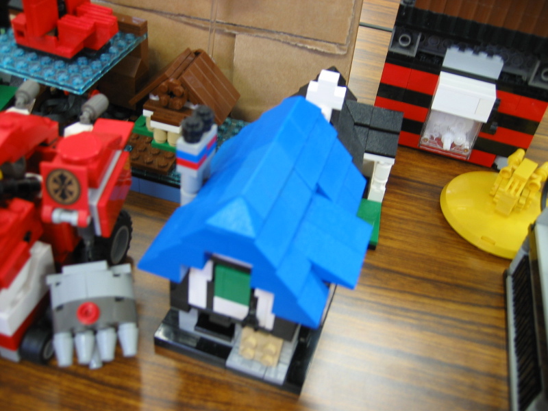 ctr_miniblacksmith02.jpg