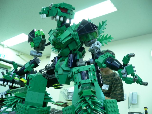oscar_greenrobo.jpg