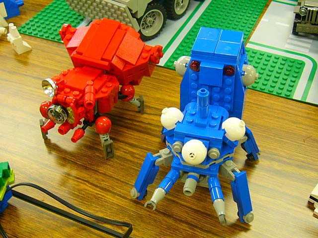 shinobu_fuchikoma-tachikoma.jpg