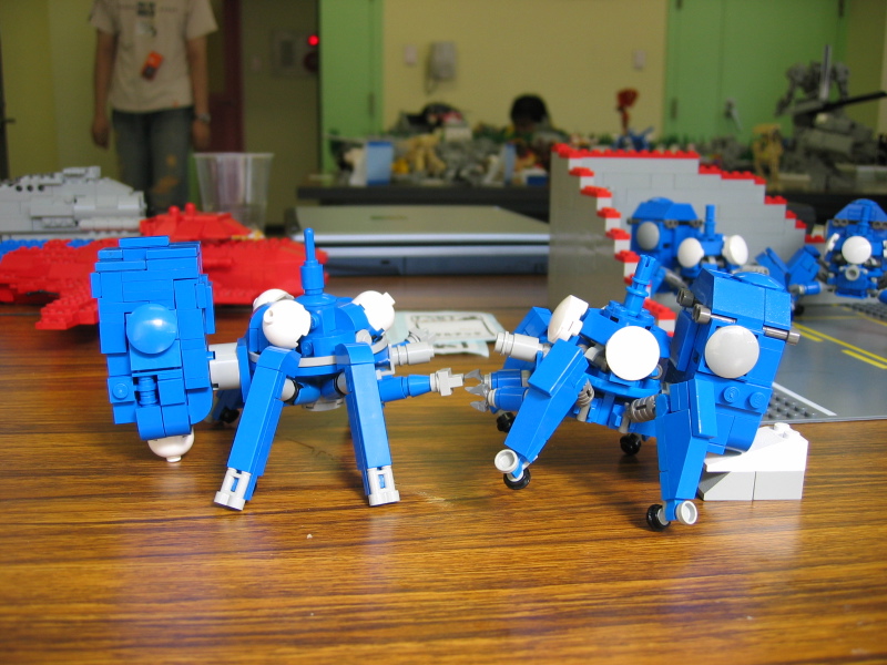 tachikomans03.jpg