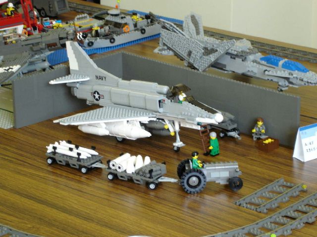 fujita_a-4f_01.jpg