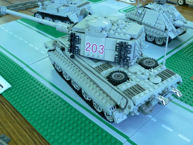 tony_tiger-ii_02.jpg
