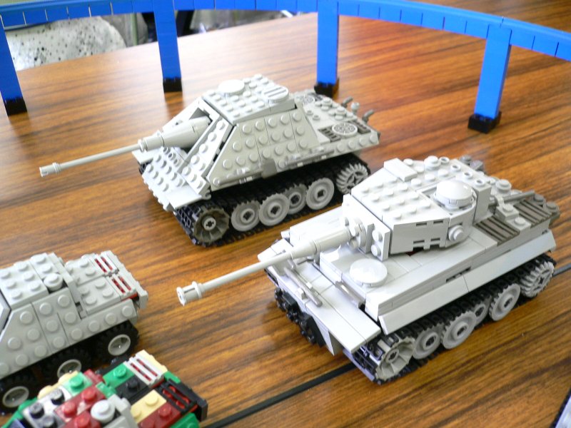 hidaka_tanks02.jpg