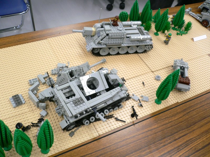 tank_diorama001.jpg