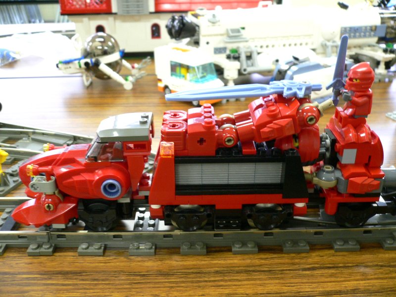 ayucow_niki-train00.jpg