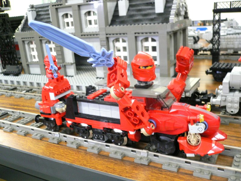 ayucow_niki-train03.jpg