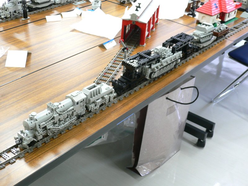 nyu_trains06.jpg