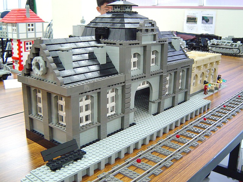 nyu_trains30.jpg
