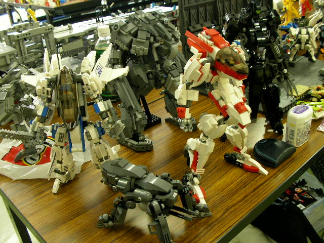kwi-chang_robo_01.jpg