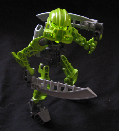 015pose.png