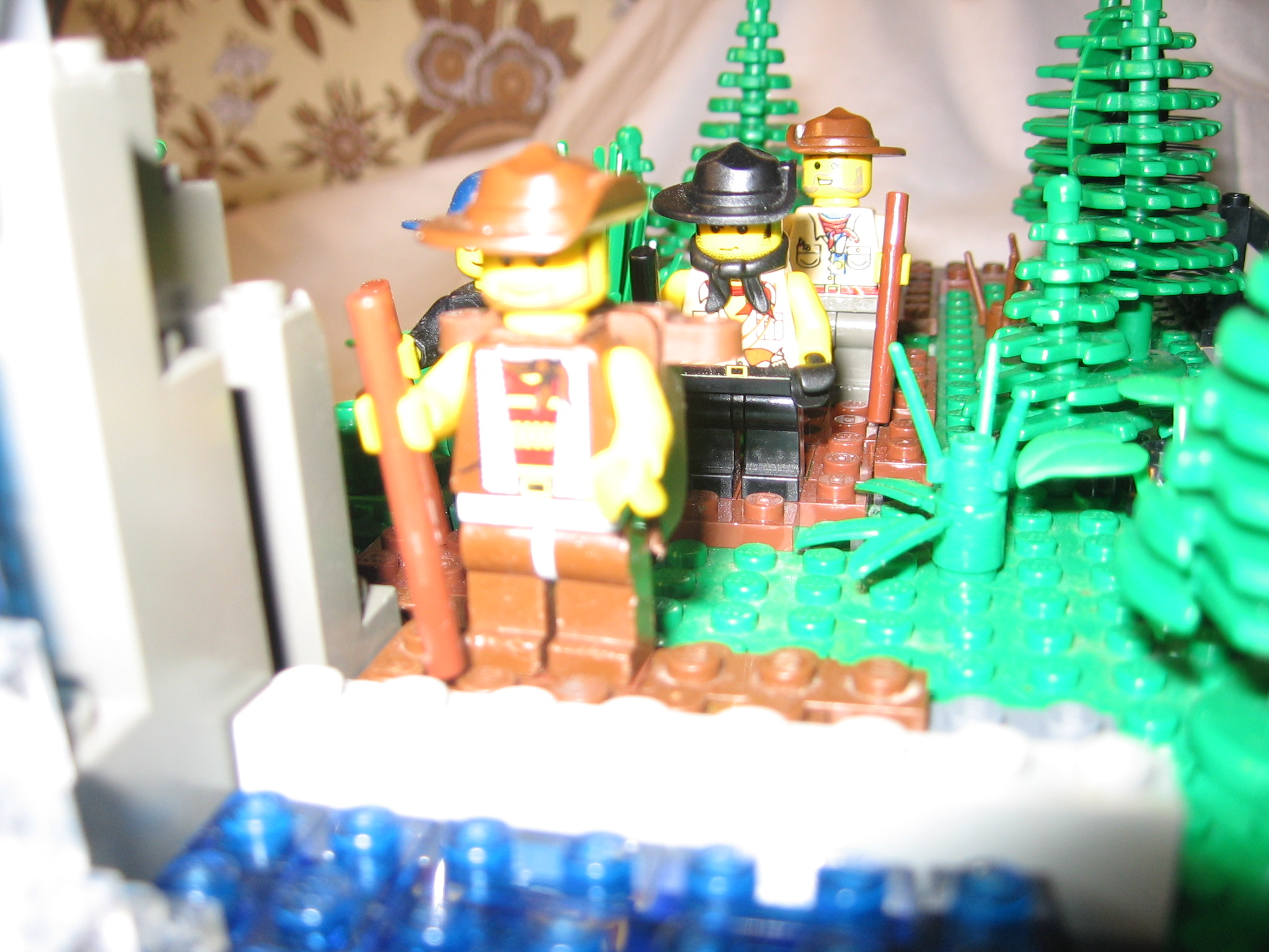 hikers1.jpg