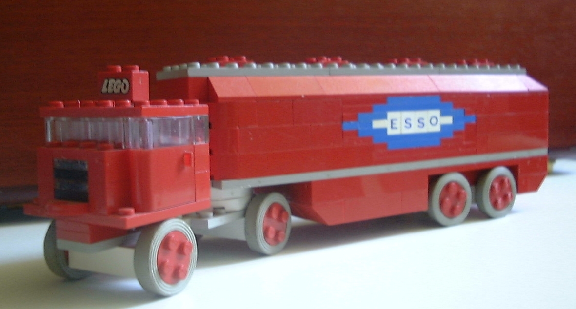 semi_esso.jpg