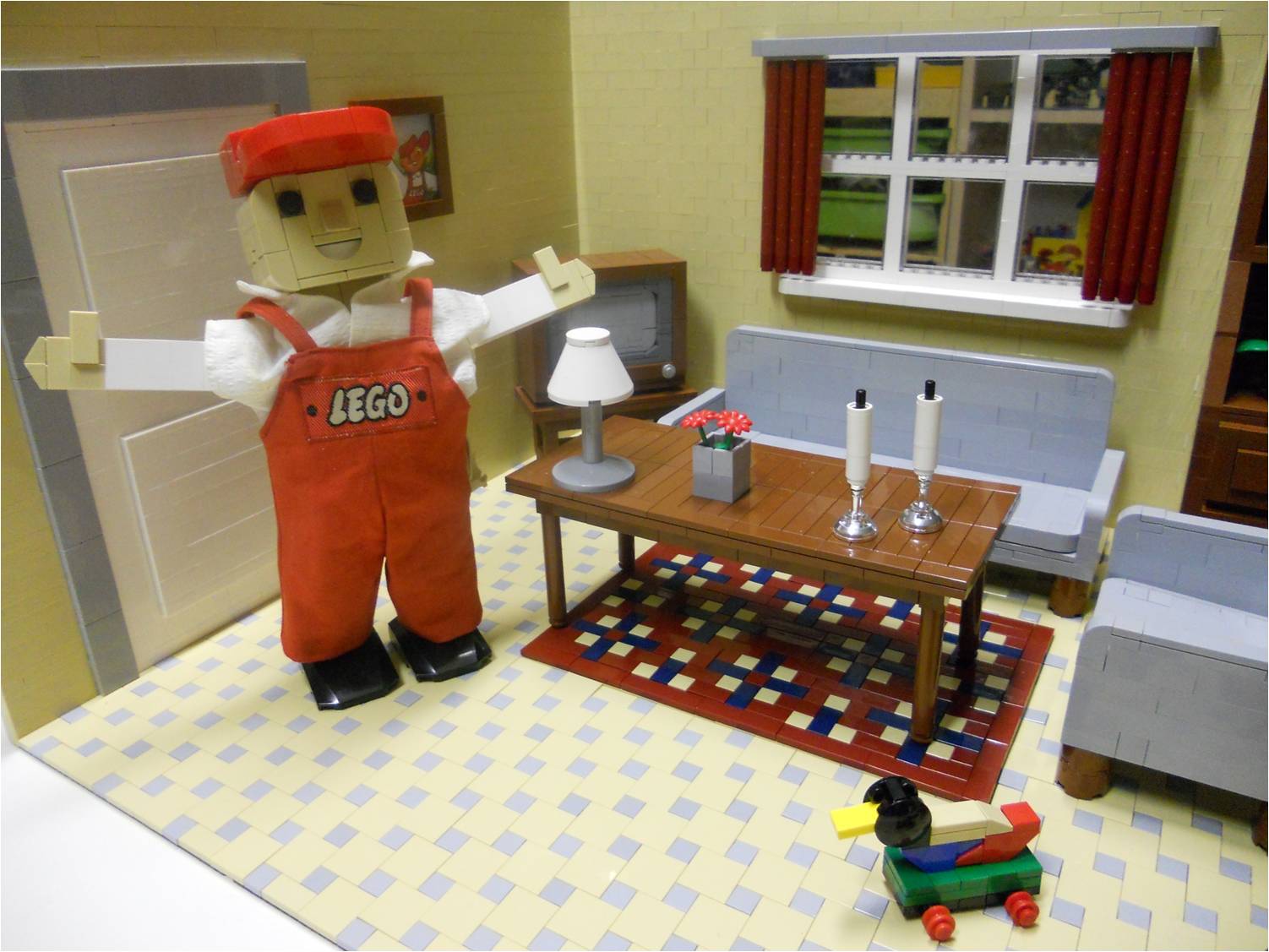 lego_mascot_home_002.jpg