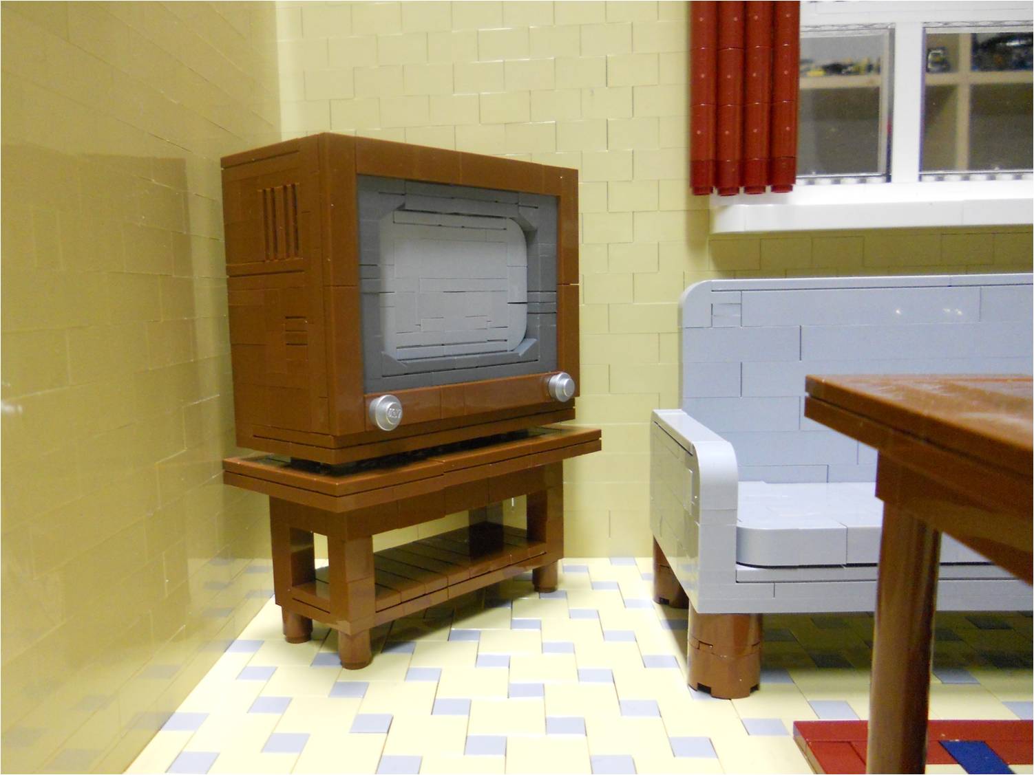 lego_mascot_home_013.jpg