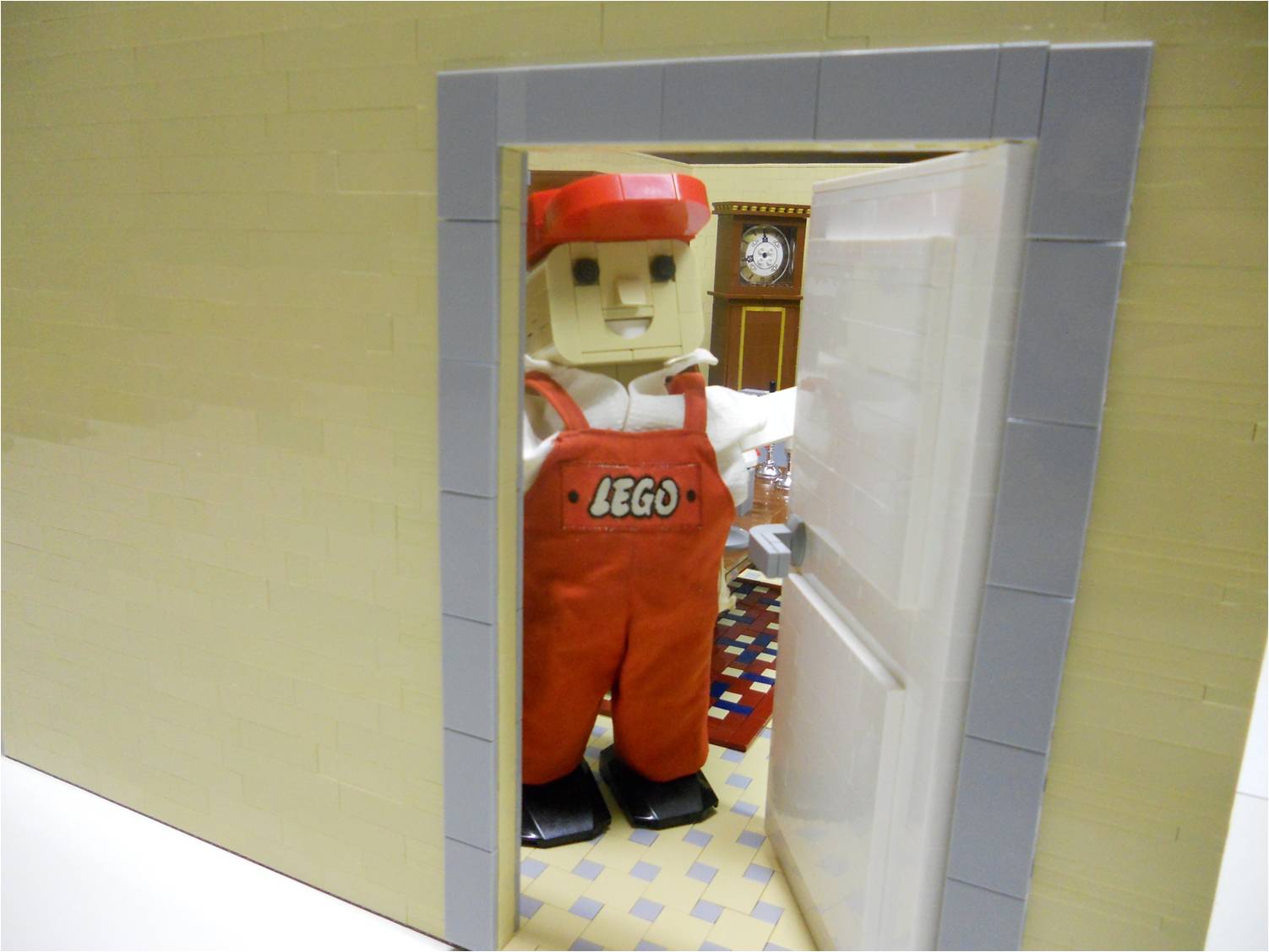 lego_mascot_home_021.jpg