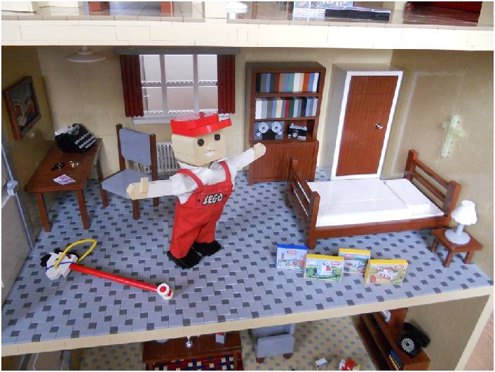 x_lego_mascot_120.jpg
