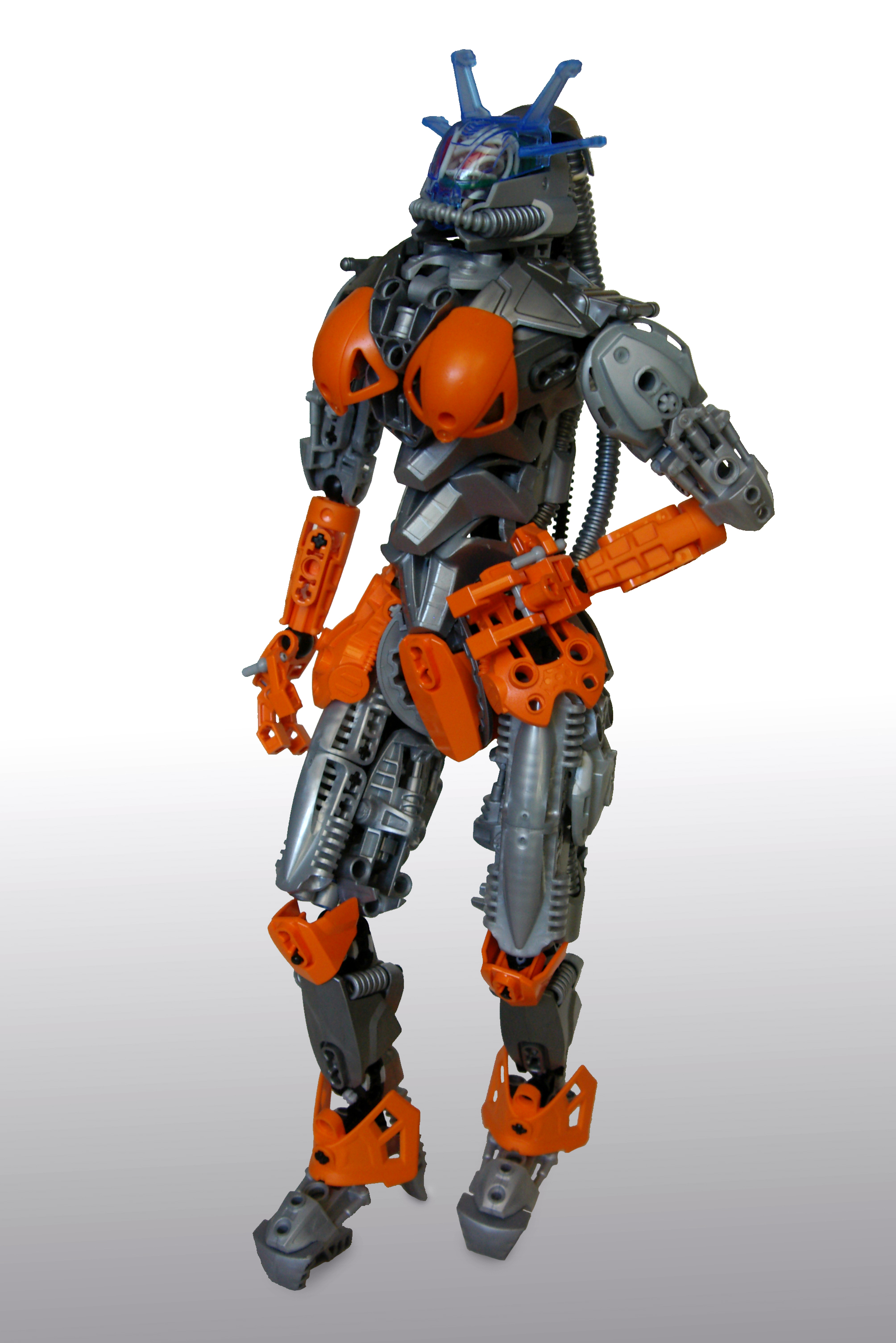 miss_red_wire_2.jpg