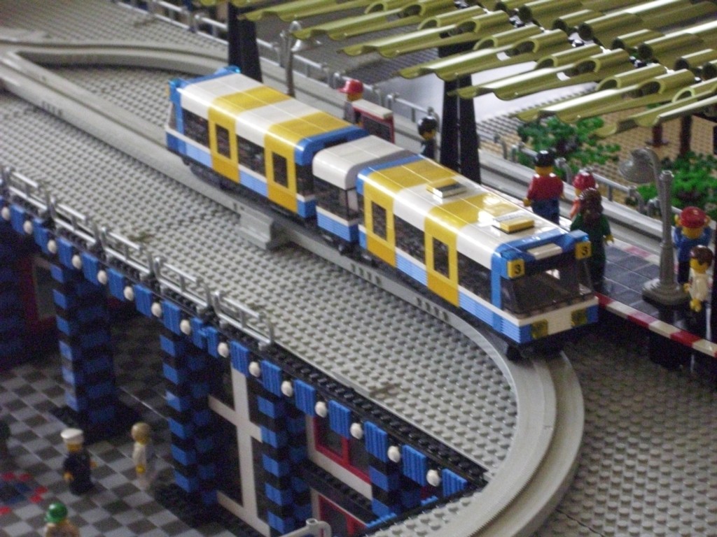 monorail-1.jpg